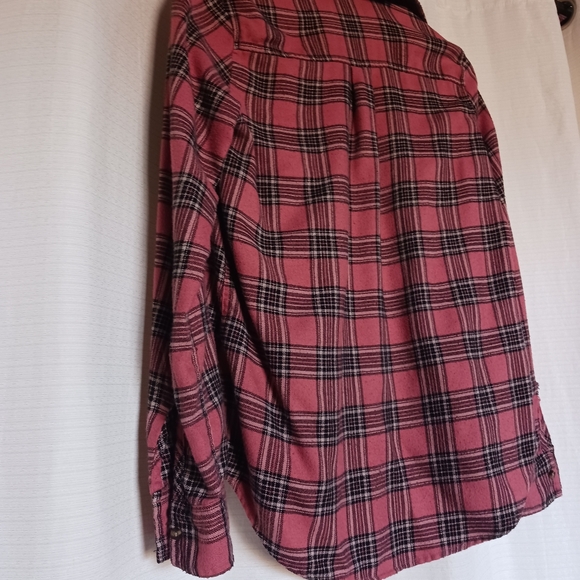 Pink Plaid Flannel Hollister Shirt - Picture 4 of 5
